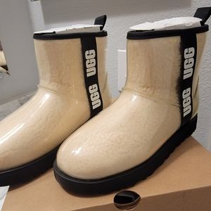 UGG classic mini waterproof clear boot size 8 natural/ black